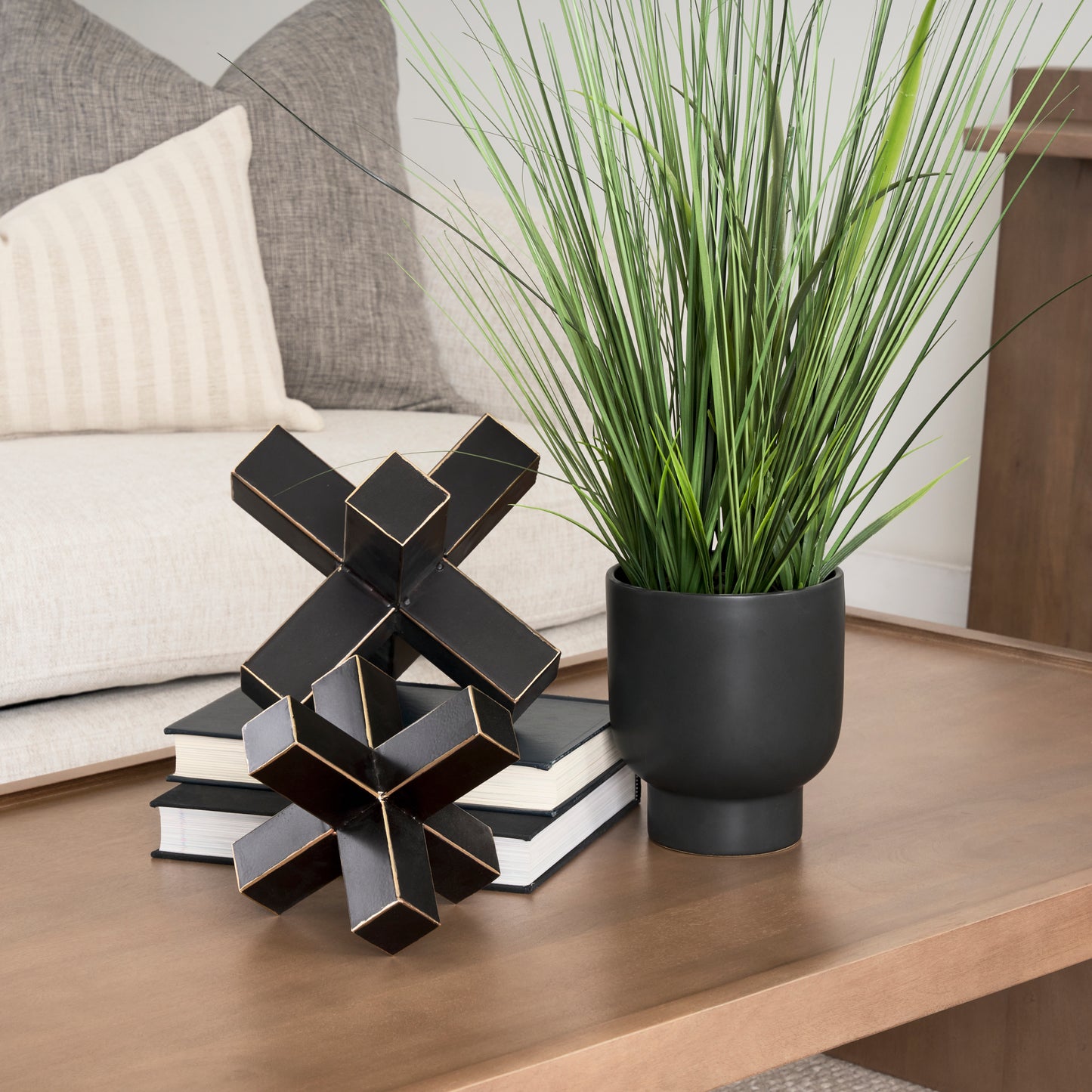 Abel (Small) 8L x 7W Black Metal Jack W/ Gold Accents