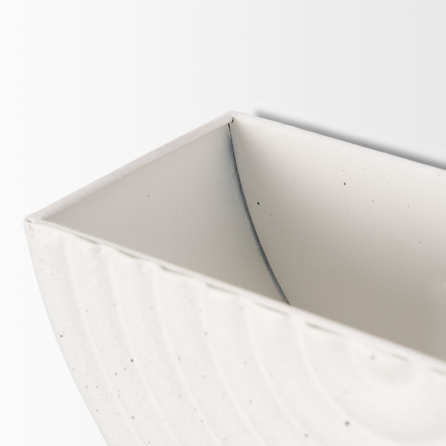 Shilo Matte White Metal Hanging Wall Planter (Set of 2)