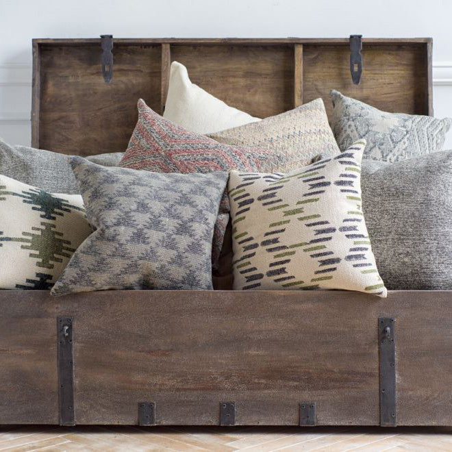 Nicand 18 x 18 Red/Blue Diamond Pattern Decorative Pillow Cover