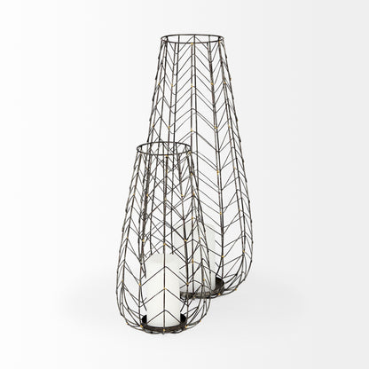 Petiole I Small Gold Toned Metal Table Candle Holder