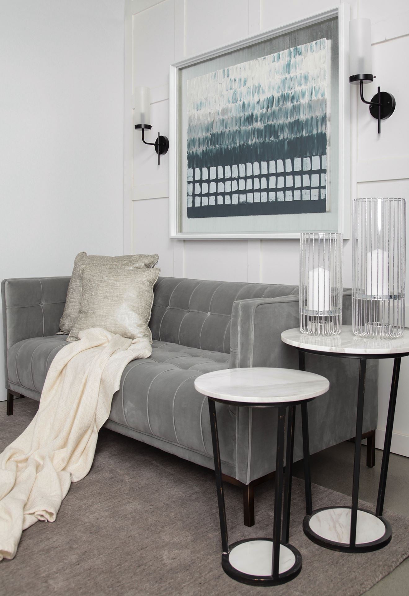 Bombola I (Small) 15L x 15W White Round Marble Top W/Black Metal Frame Accent Table