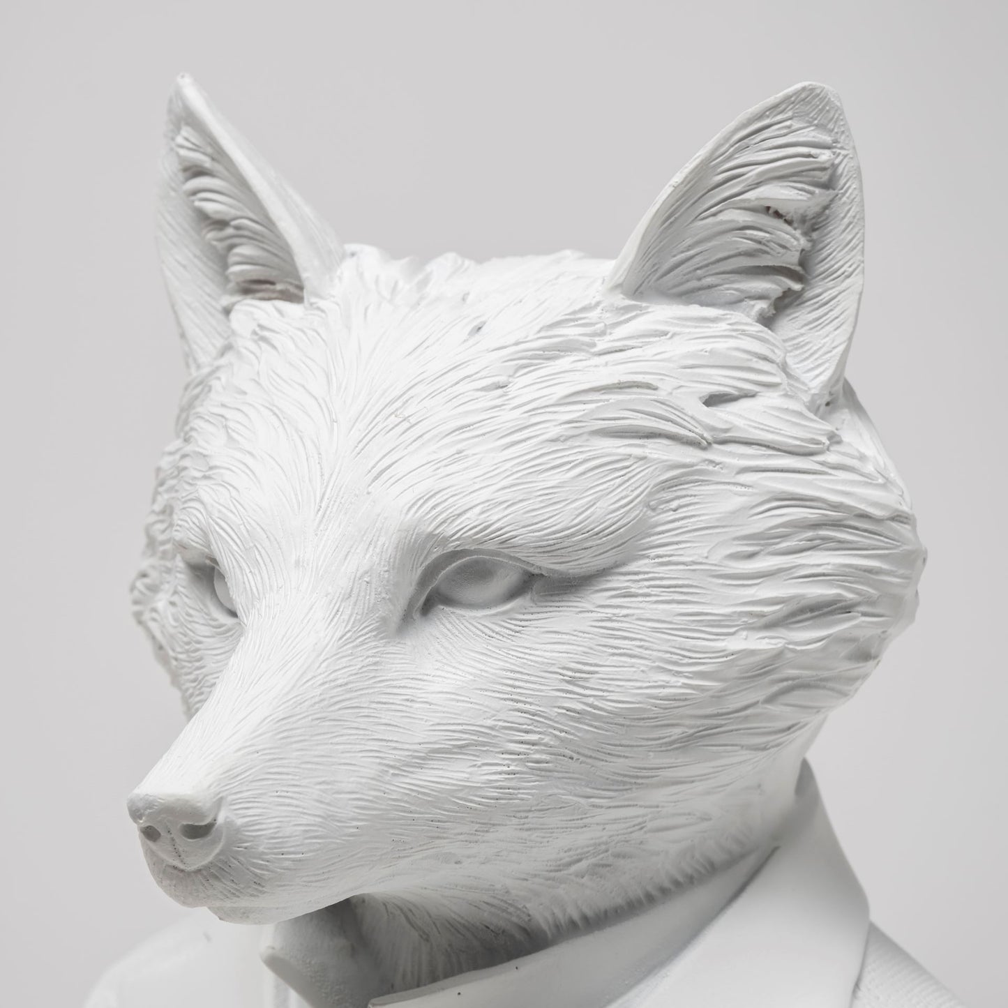 Murray 6L x 5W White Resin Business Fox