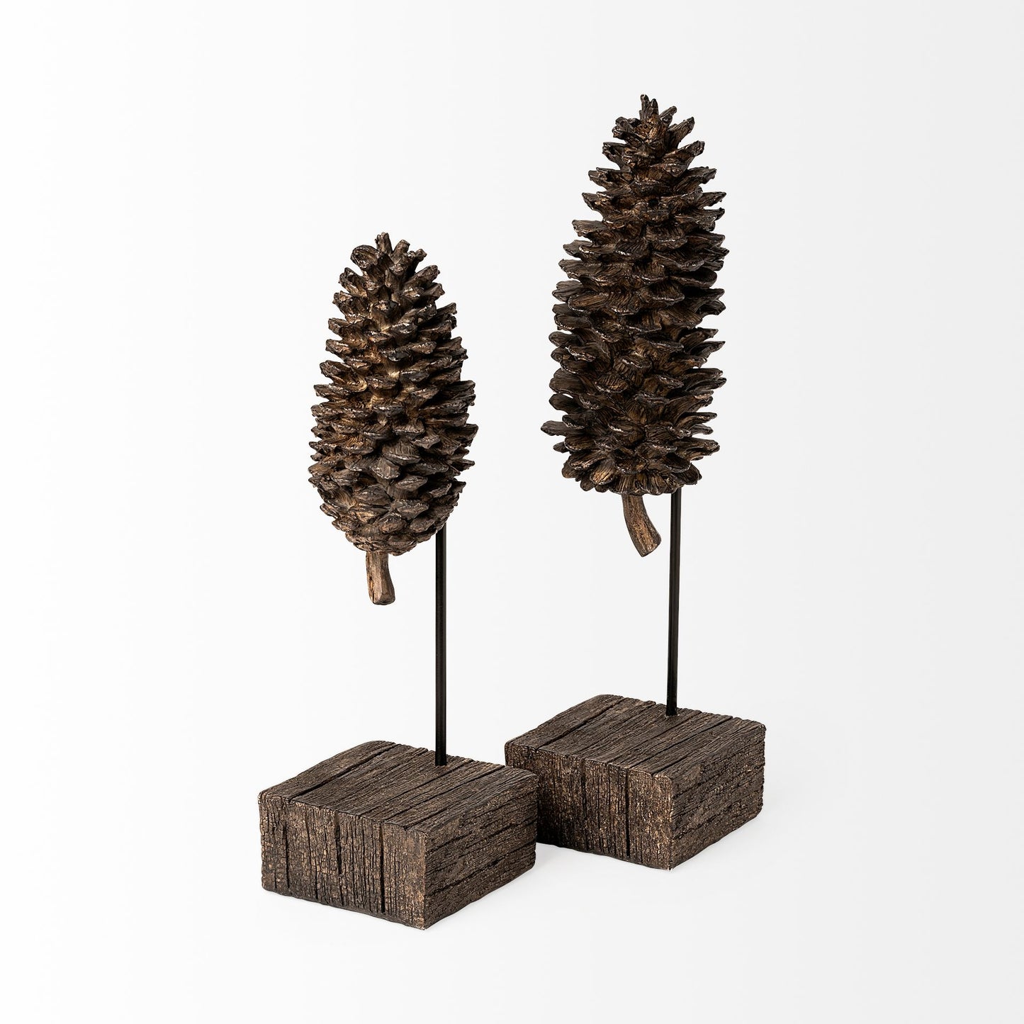 Pinterra (Small) 4L x 4W Brown Resin Pinecone Replica