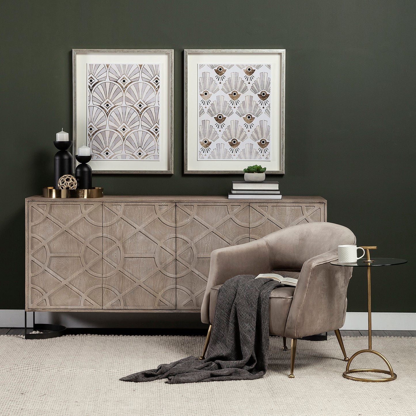 Serkis 15L x 15W Gold Metal Mirrored Base Round Tray