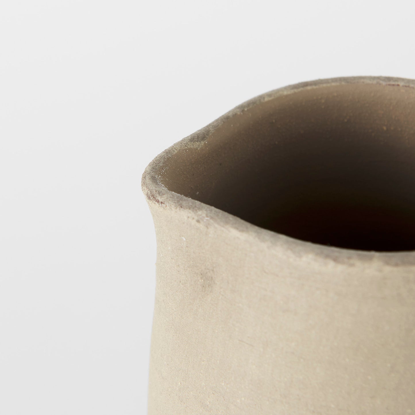 Garand Small 13H Two-Toned White Natural Ceramic Jug