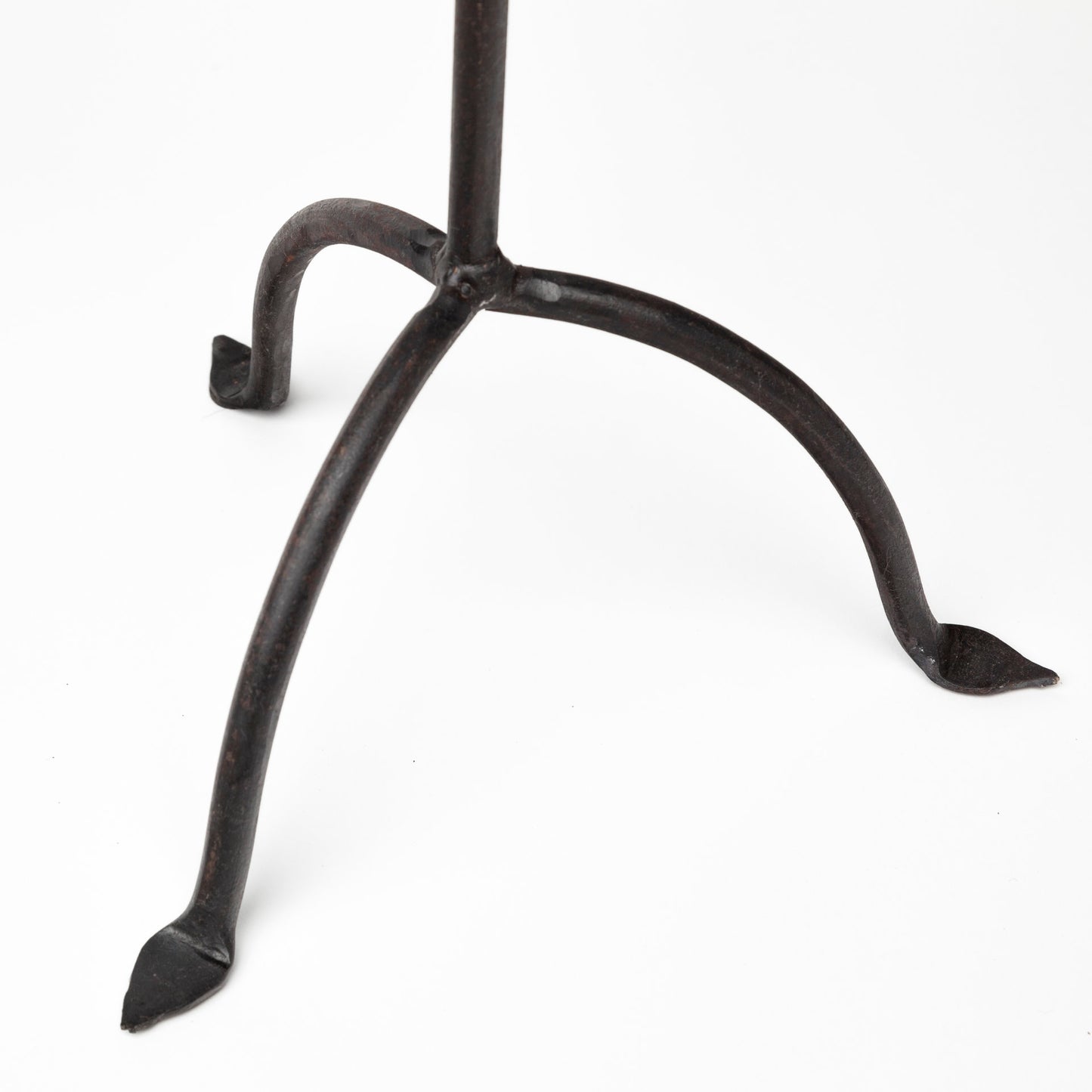 Adilah 16L x 10W Black Metal Vintage Inspired Weighing Scale