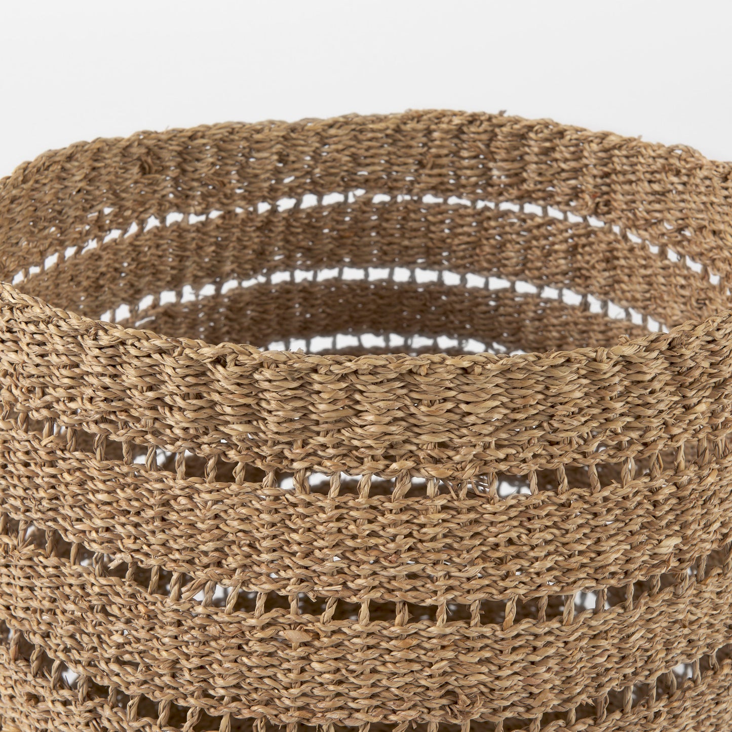 Hayes 17.7L x 17.7W x 11.8H (Set of 2) Medium Brown Seagrass Round Basket with Stripe Pattern