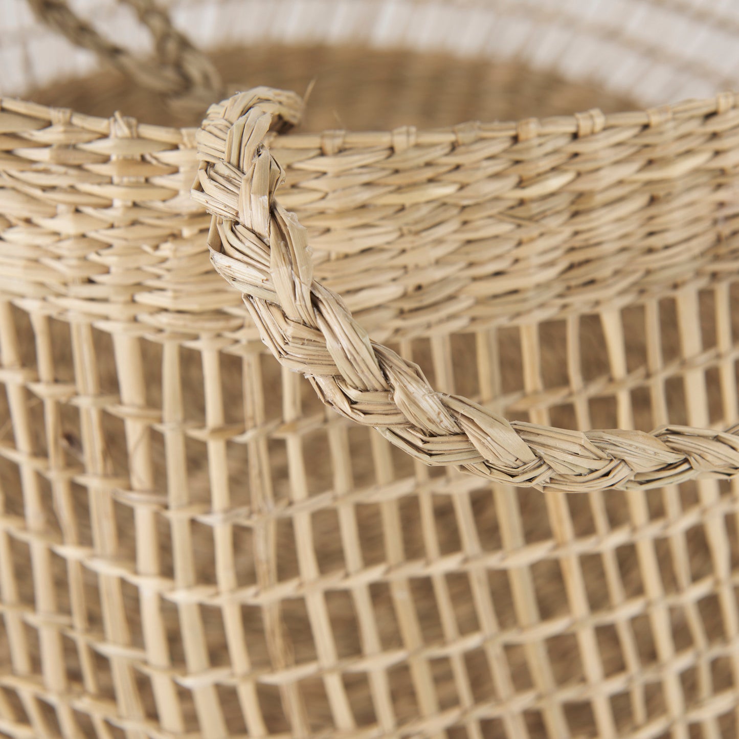 Nova 15.0L x 15.0W x 9.4H (Set of 2) Light Brown Seagrass Woven Round Basket W/ Long Handle