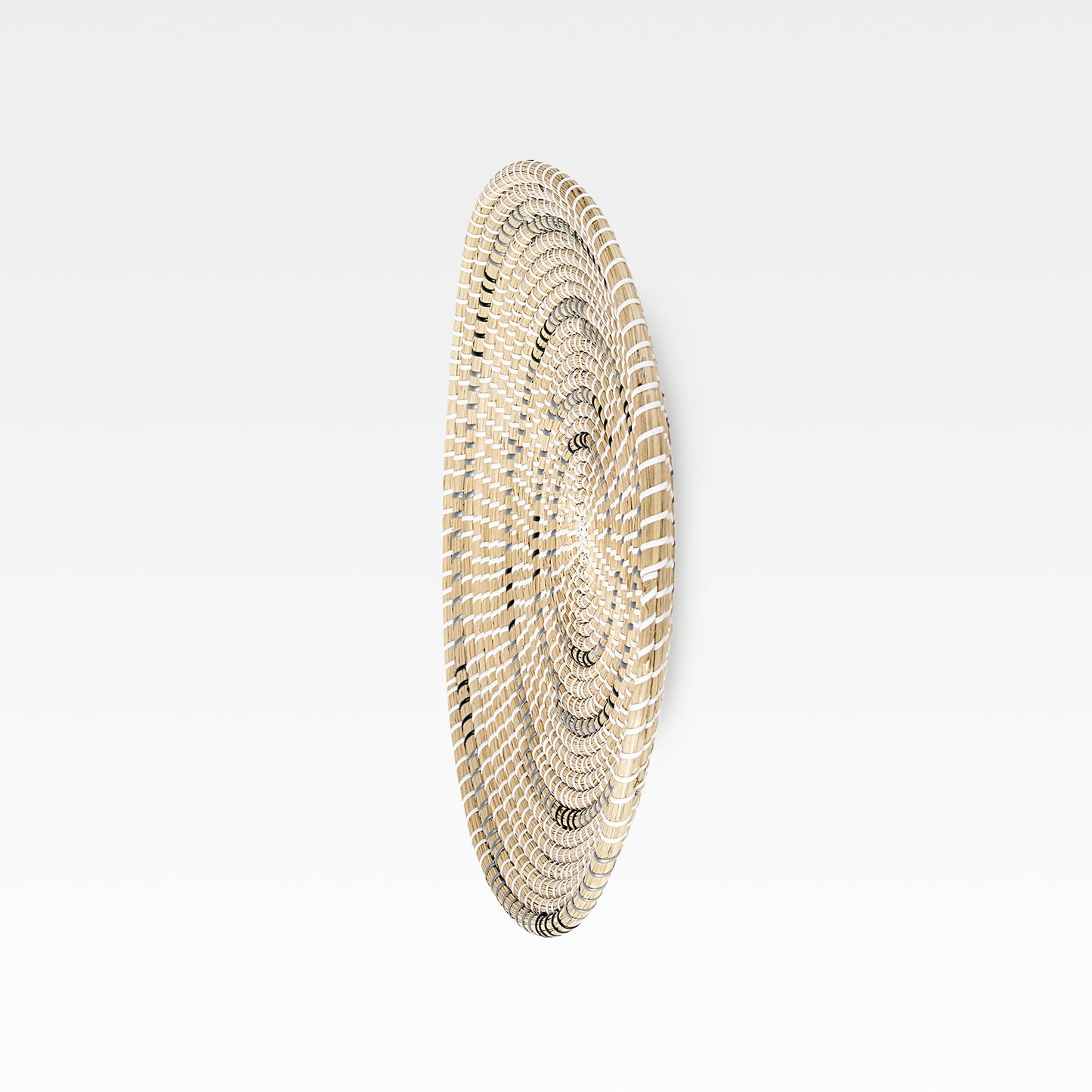 Avel 18.0L x 18.0W x 3.0H Light Brown Seagrass W/Dark Brown String Round Wall Hanging Plate