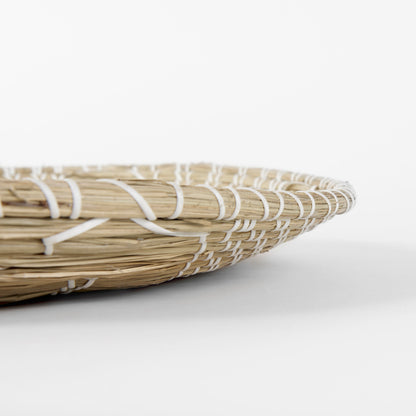 Mekhi 24.0L x 24.0W x 3.5 Light Brown Seagrass W/White String Round Wall Hanging Plate
