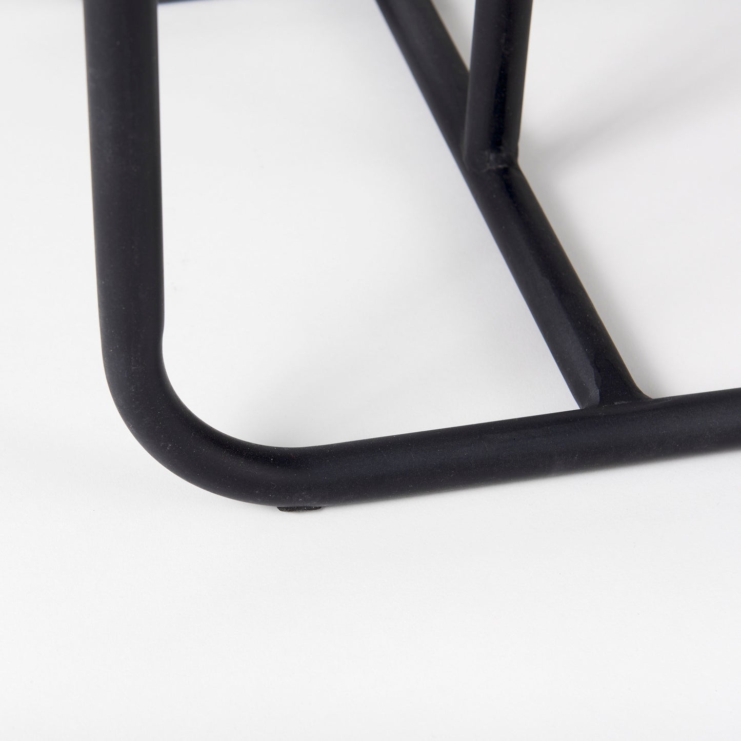 Kyra 12.0L x 20.0W x 23.0H White Marble Top W/Black Iron Frame C-Shaped End and Side Table