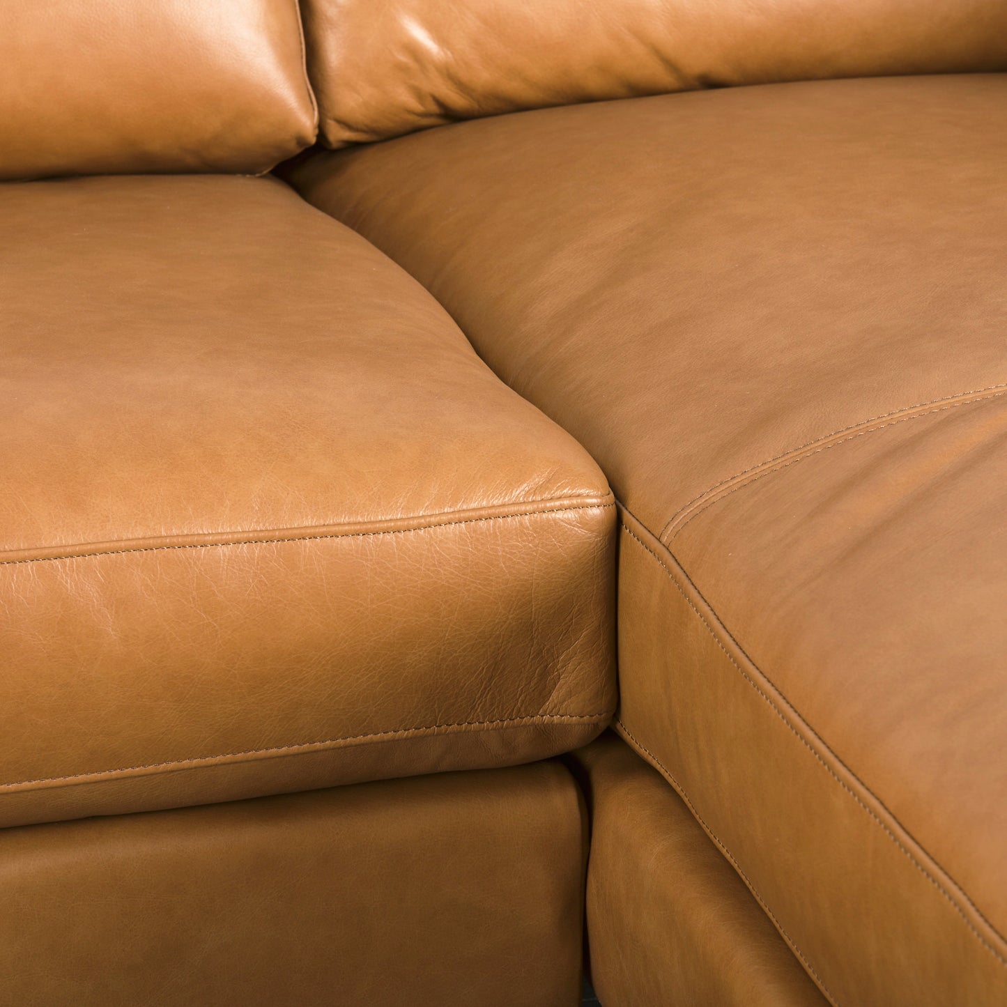 Elton 111.4L x 68.1W x 34.3H Tan Leather Right Chaise Sectional