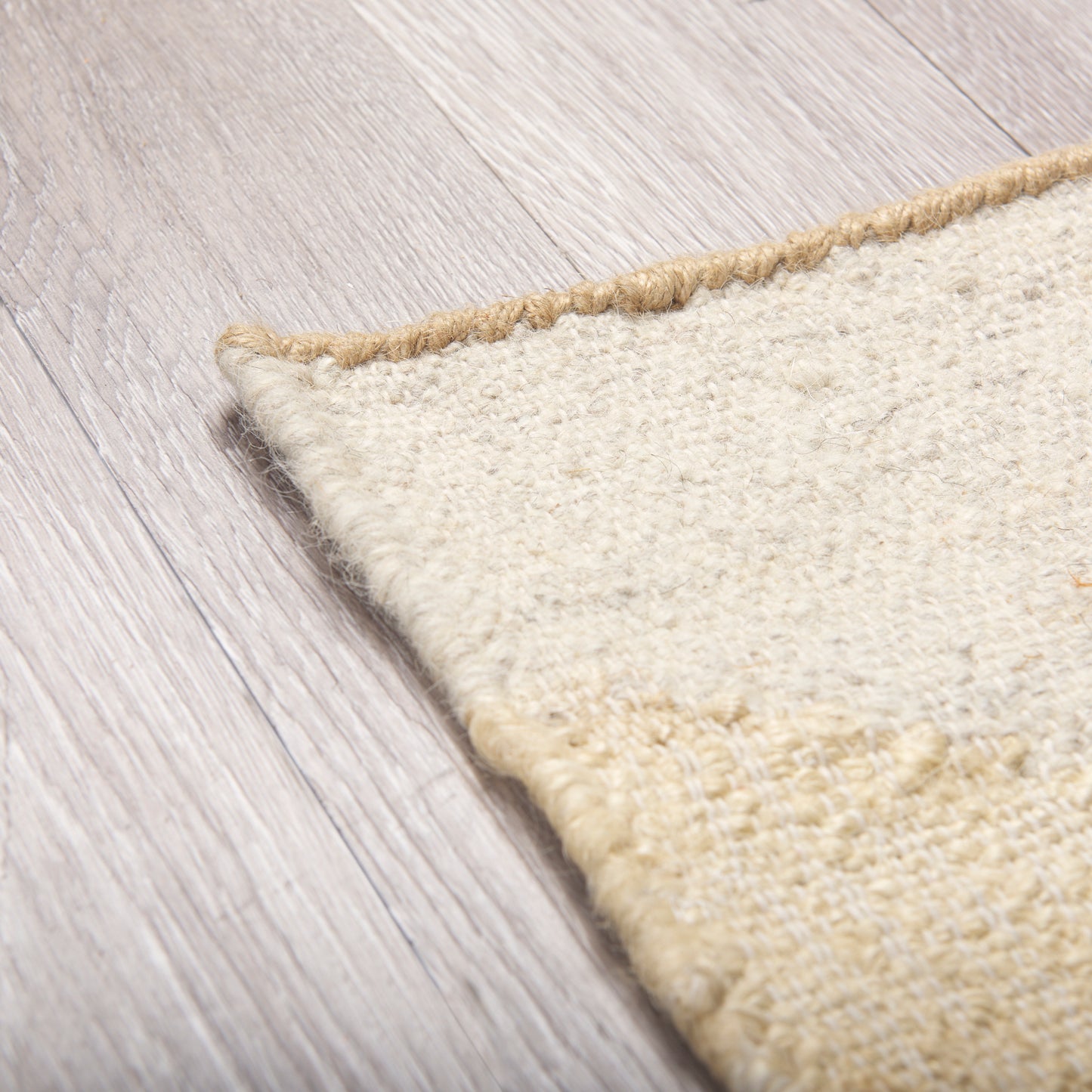 Mayson 5x8 Cream Multi-Colored Honeycomb Pattern Area Rug