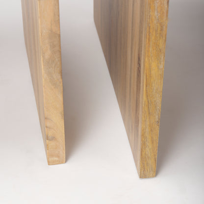 Chloe 20.0L x 20.0W x 24.0H Set of 2 Cottage Wood Nesting Accent Tables