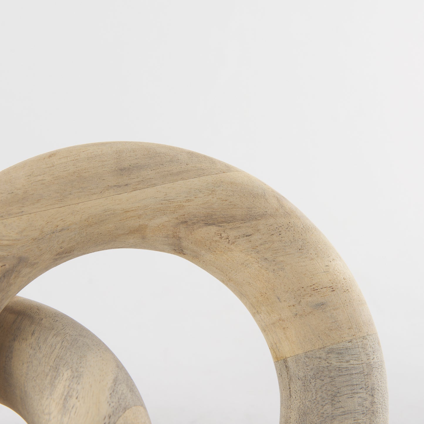 Alize Solid Wood Circular Chain Link Decorative Object