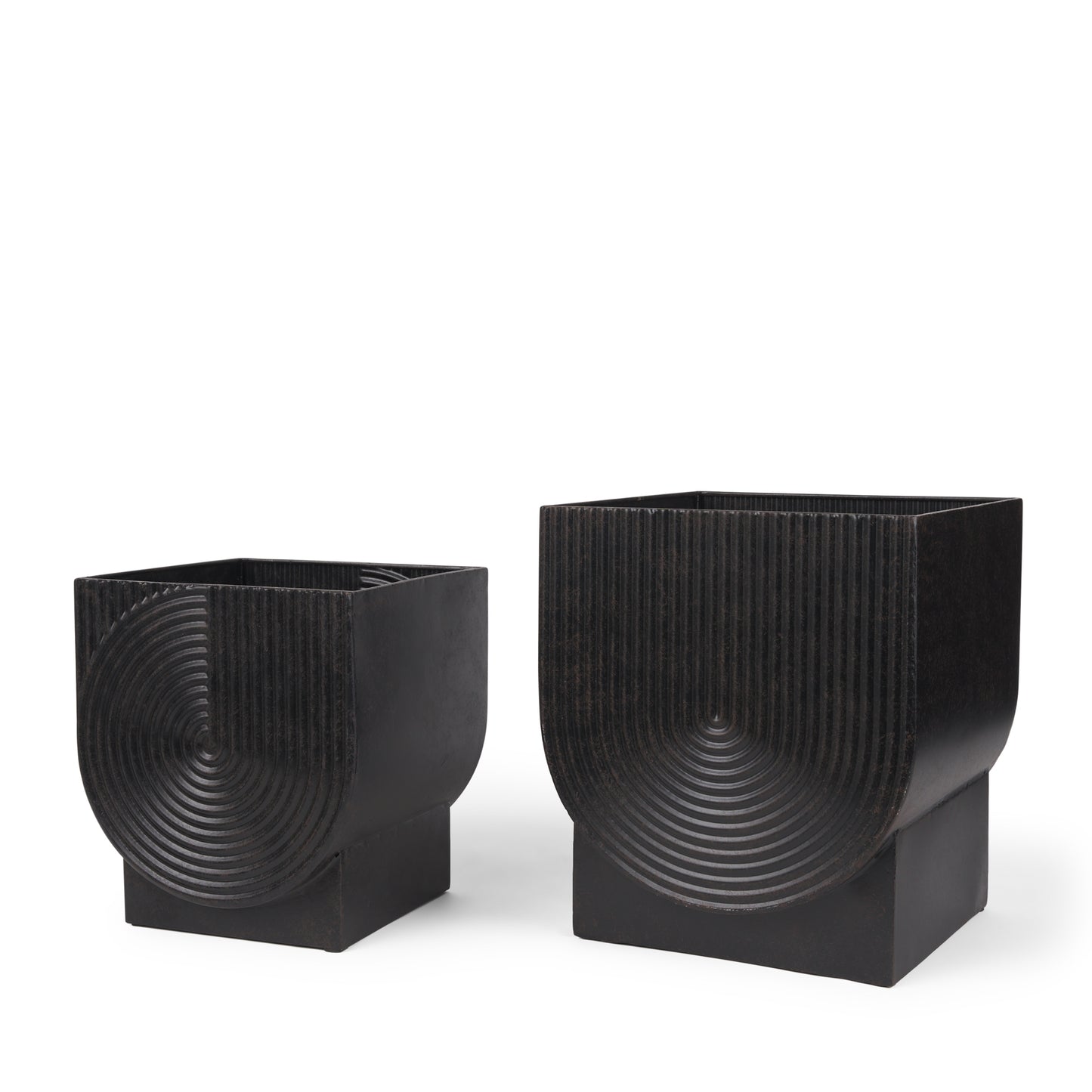 Medina Antiqued Black Metal Planters (Set of 2)