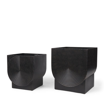 Medina Antiqued Black Metal Planters (Set of 2)
