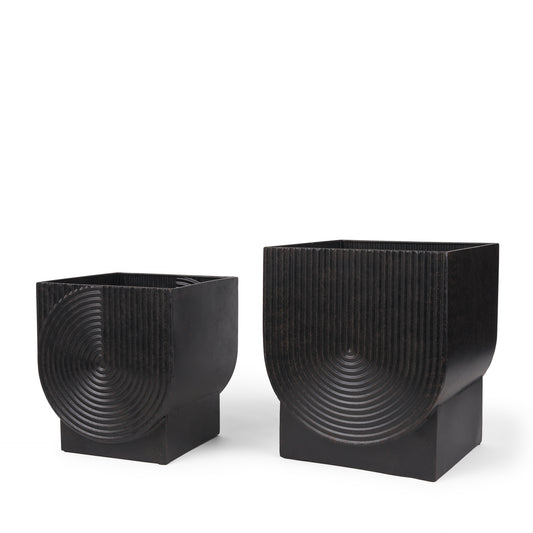 Medina Antiqued Black Metal Planters (Set of 2)