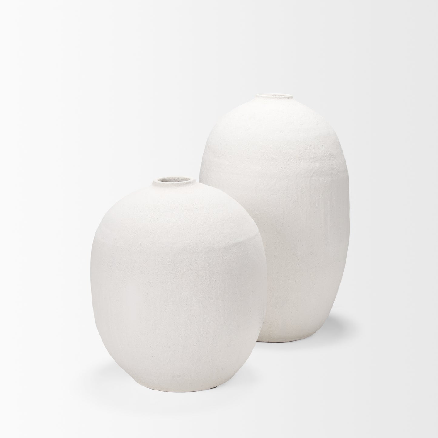 Karakum I Short White Textured Ceramic Vase