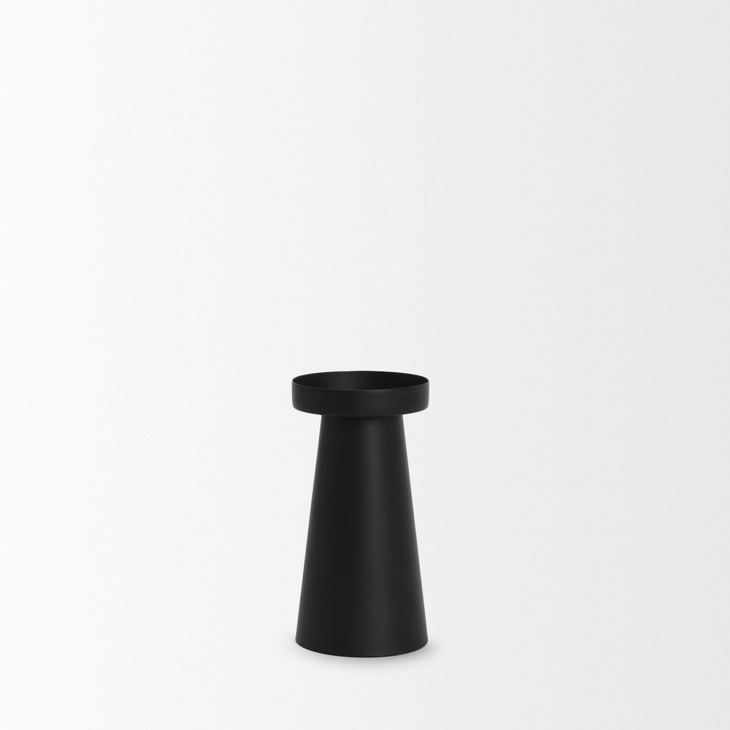 Quadir Short Matte Black Metal Candle Holder