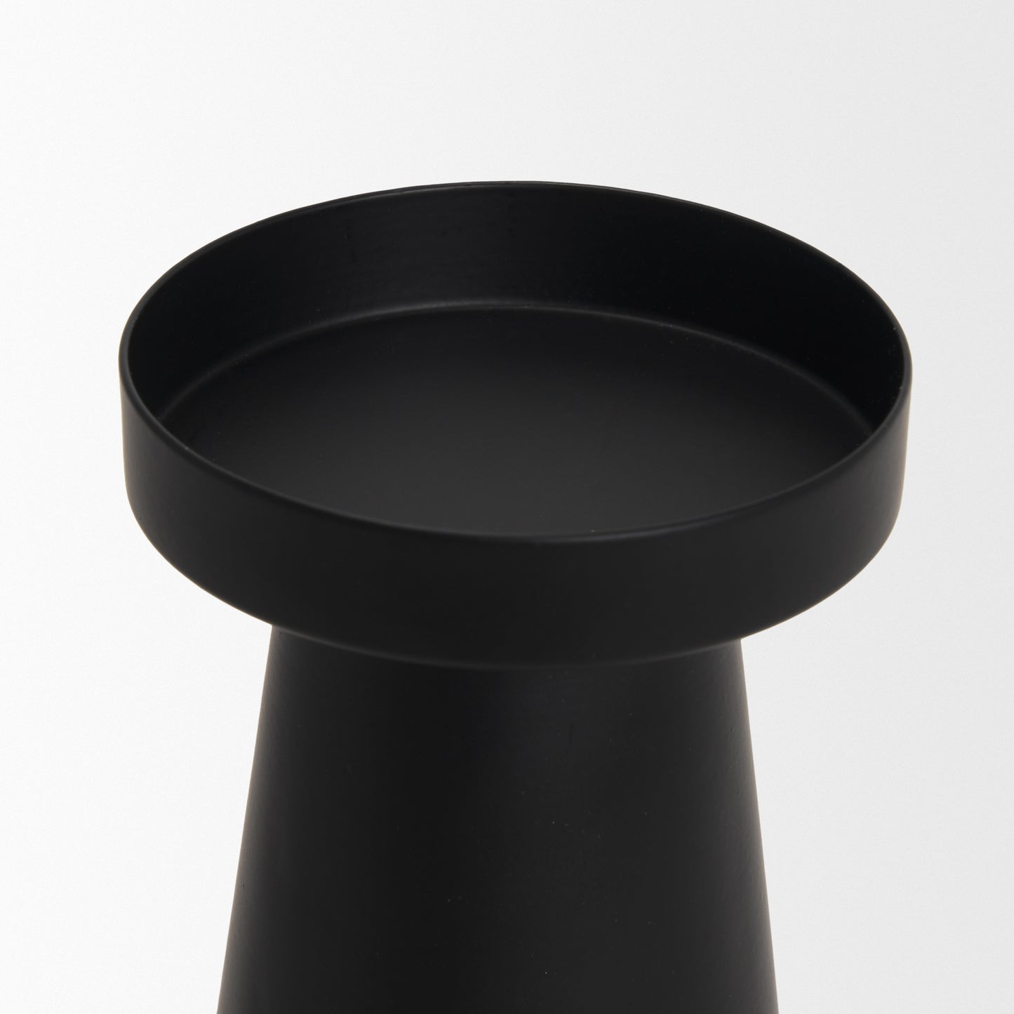 Quadir Short Matte Black Metal Candle Holder