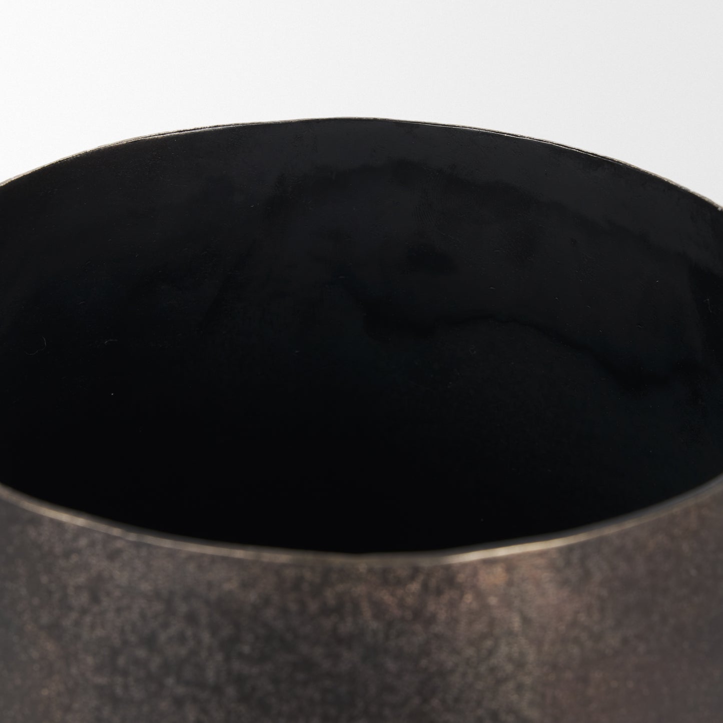 Quade Small Gold Metal Planter