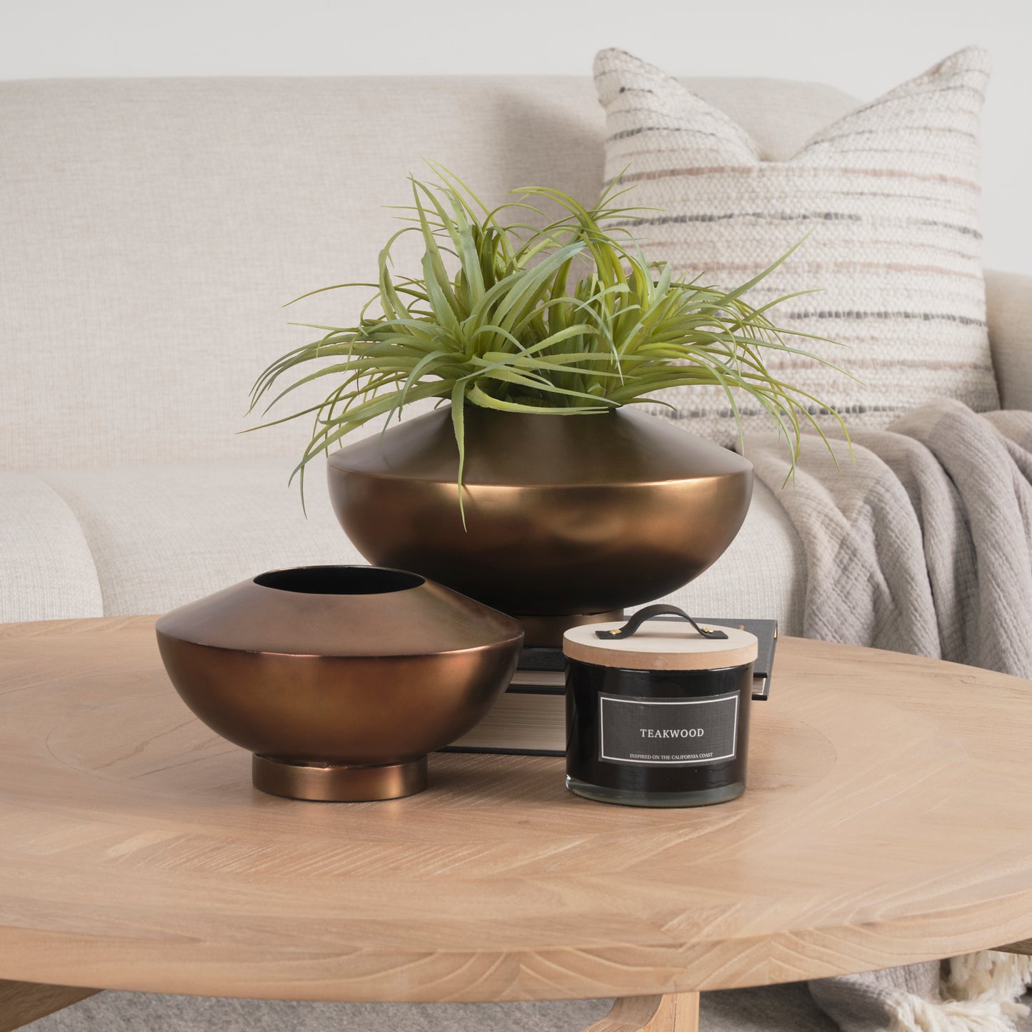 Quiana Medium Textured Gold Metal Vase