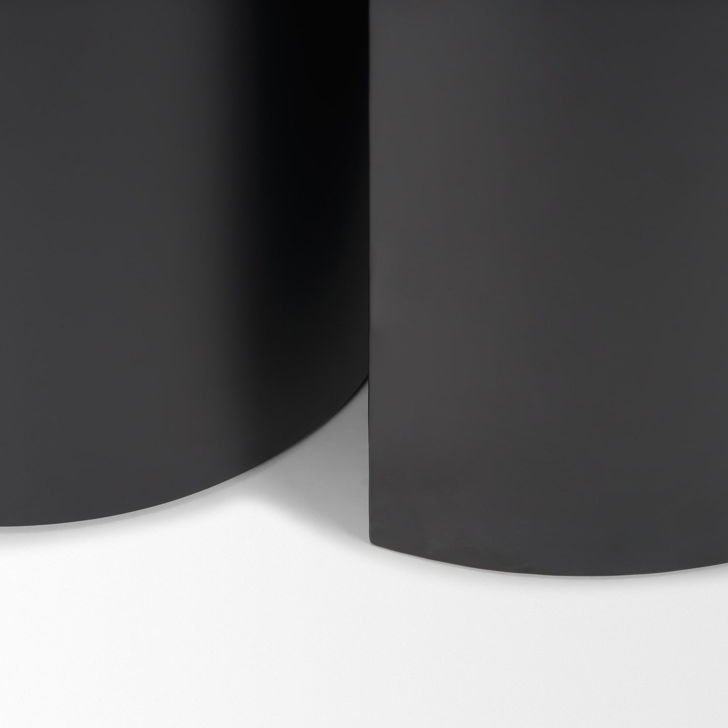 Varden Matte Black Metal w/ Dark Brown Wood Top Nesting Accent Tables