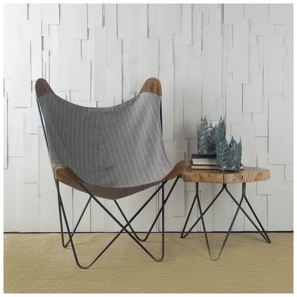 Pana I Small Green/Gold Metal Leaf Table Candle Holder