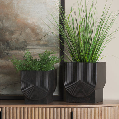 Medina Antiqued Black Metal Planters (Set of 2)
