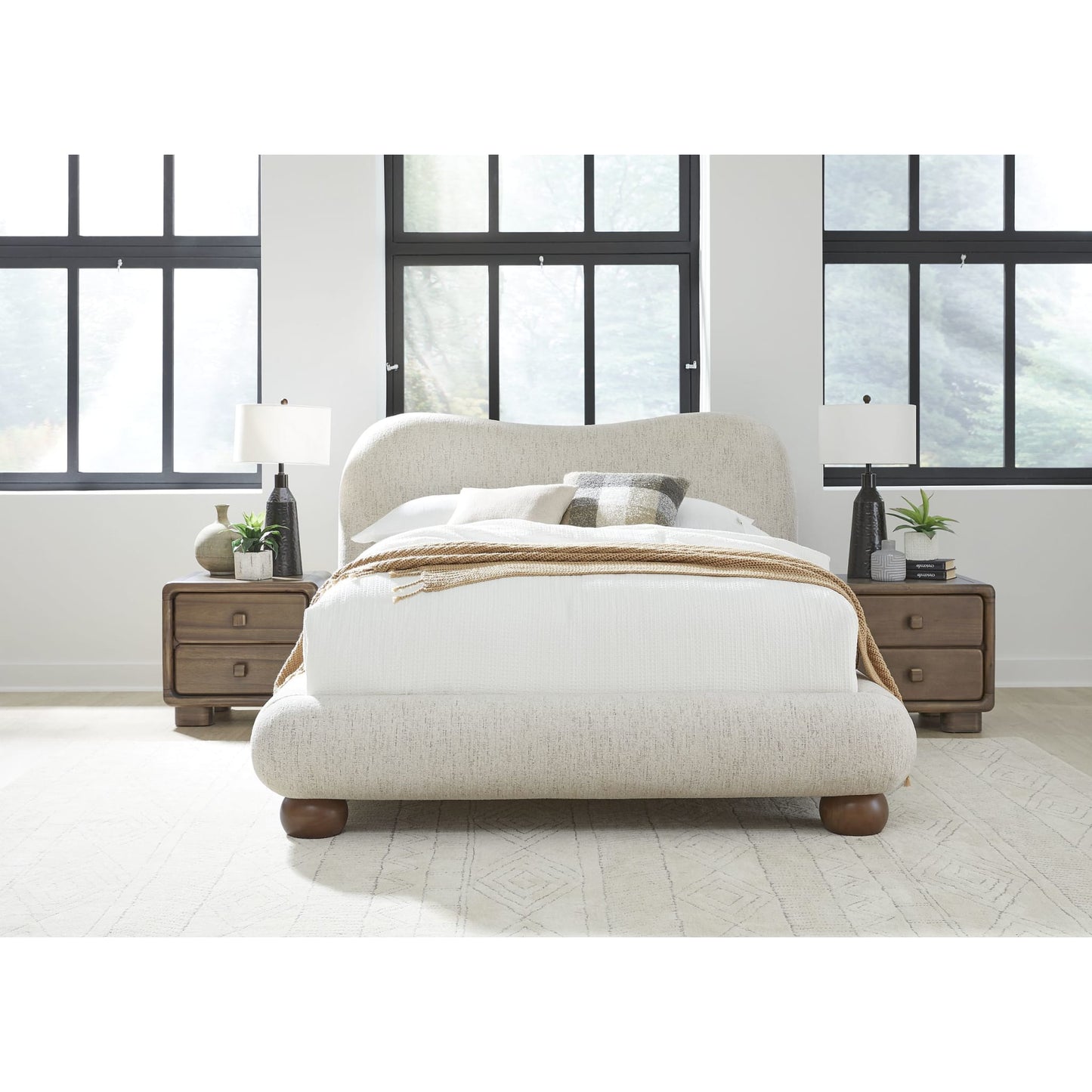 Afra Chenille Upholstered Wood Leg Platform Bed in Chinchilla