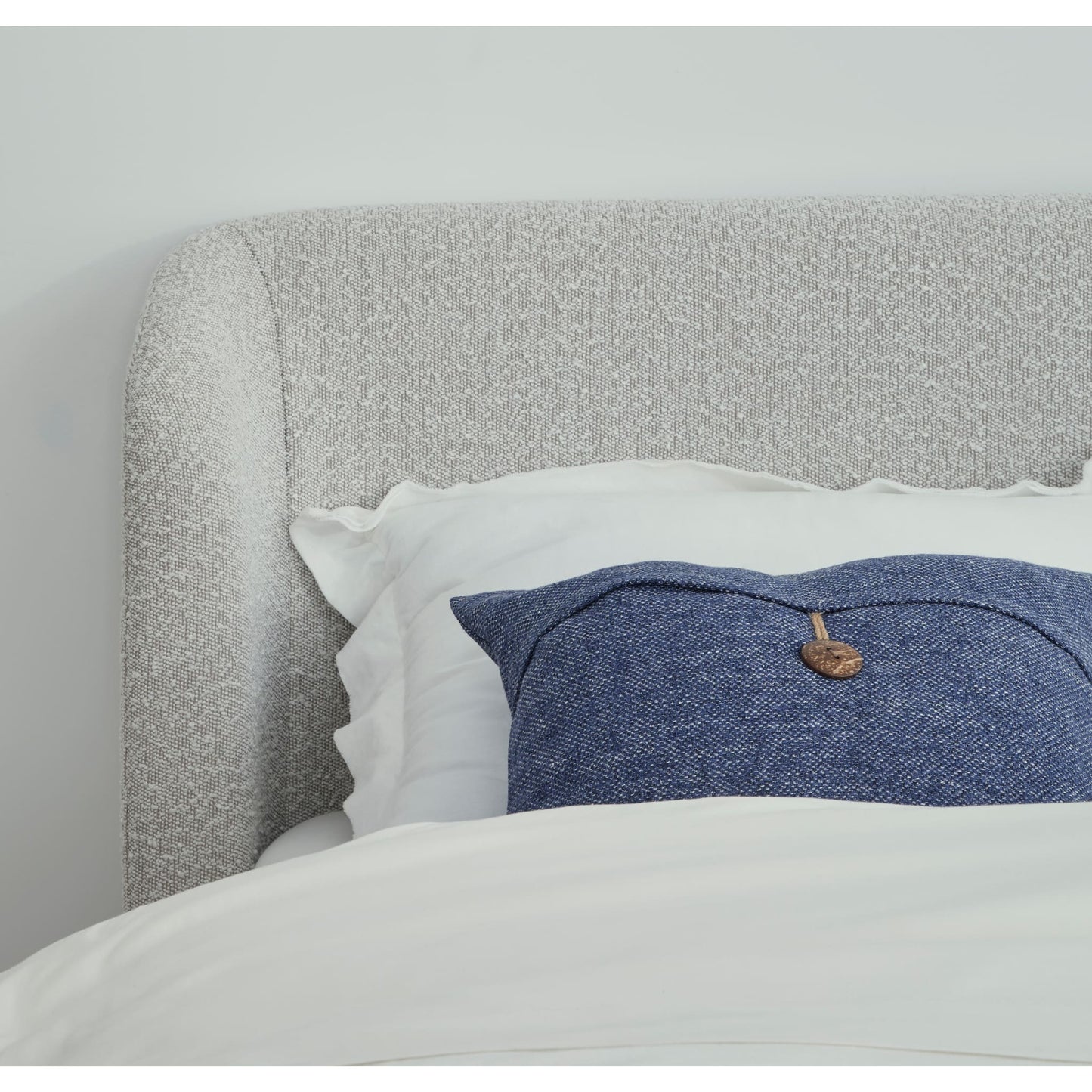 Kiki Upholstered Platform Bed in Cotton Ball Boucle (2026)