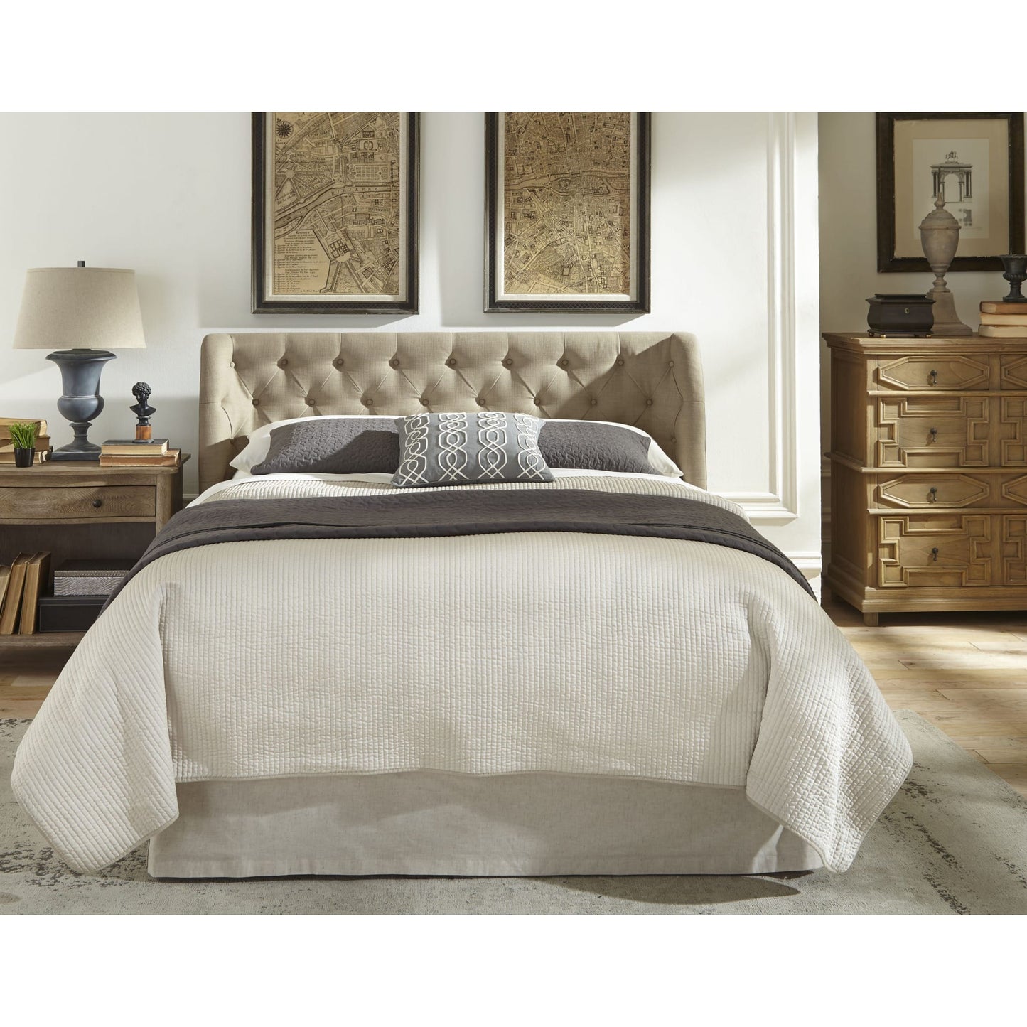 Levi Tufted Footboard Storage Bed in Toast Linen