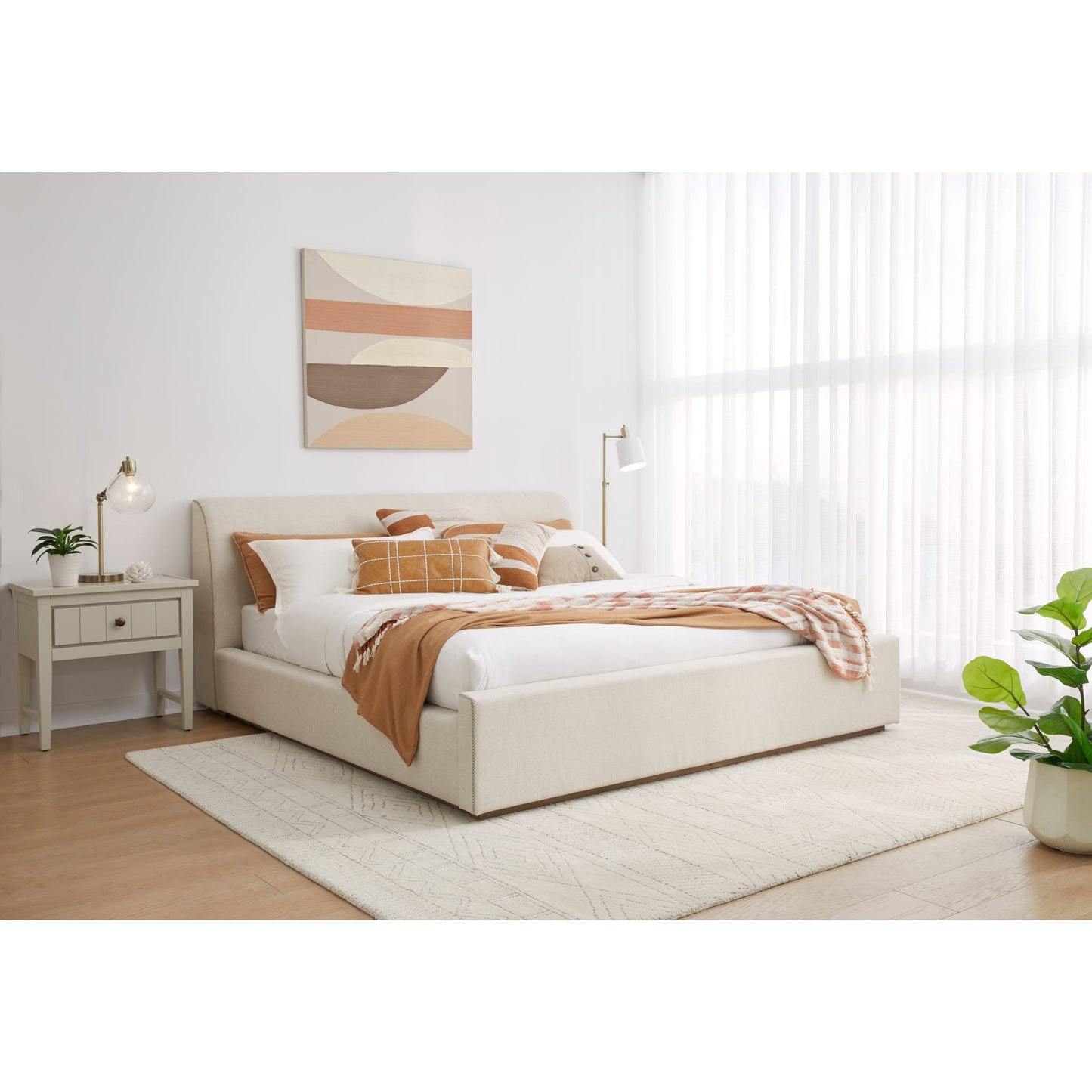 Louis Upholstered Platform Bed in Natural Linen
