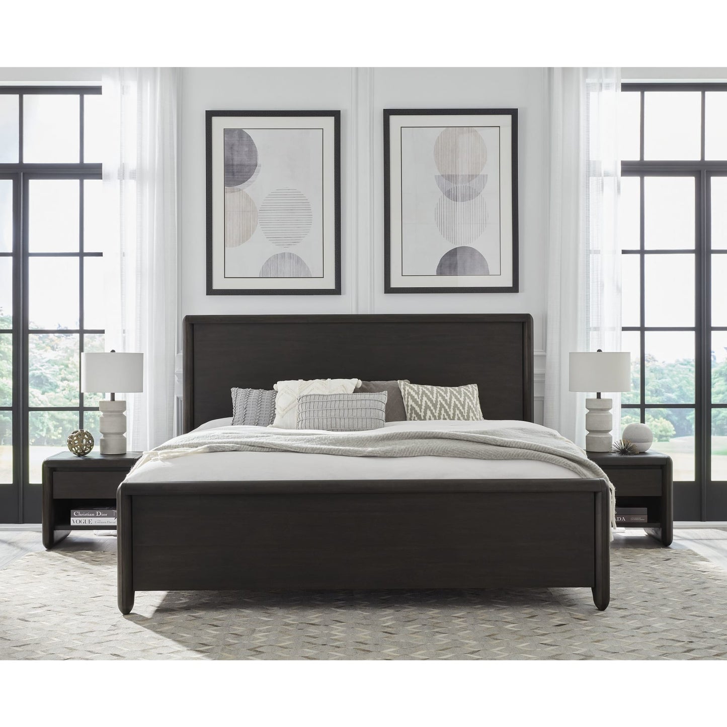 Xolani Acacia Wood Platform Bed in Jaguar