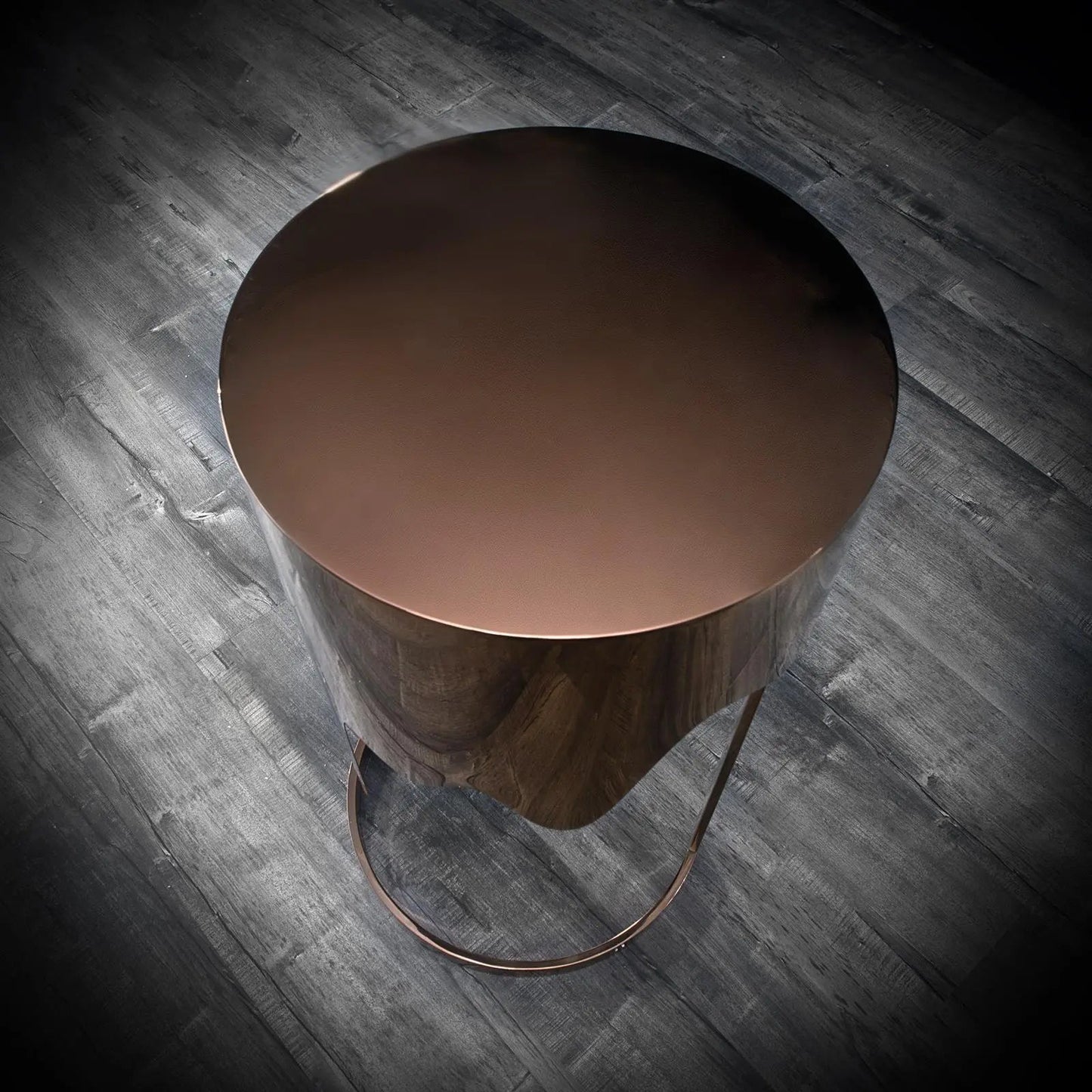 Flow2 End Table | Stylish and Functional Design