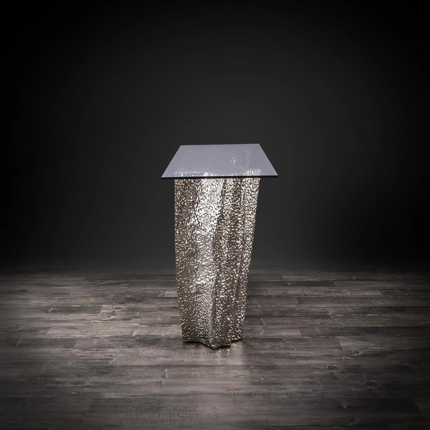 Glacier Console Table for a Clean, Modern Look