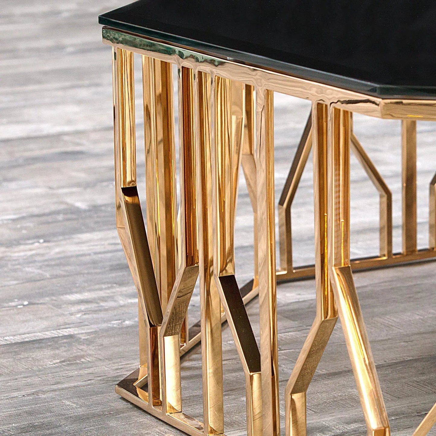 Spacious Lorensia Large Coffee Table