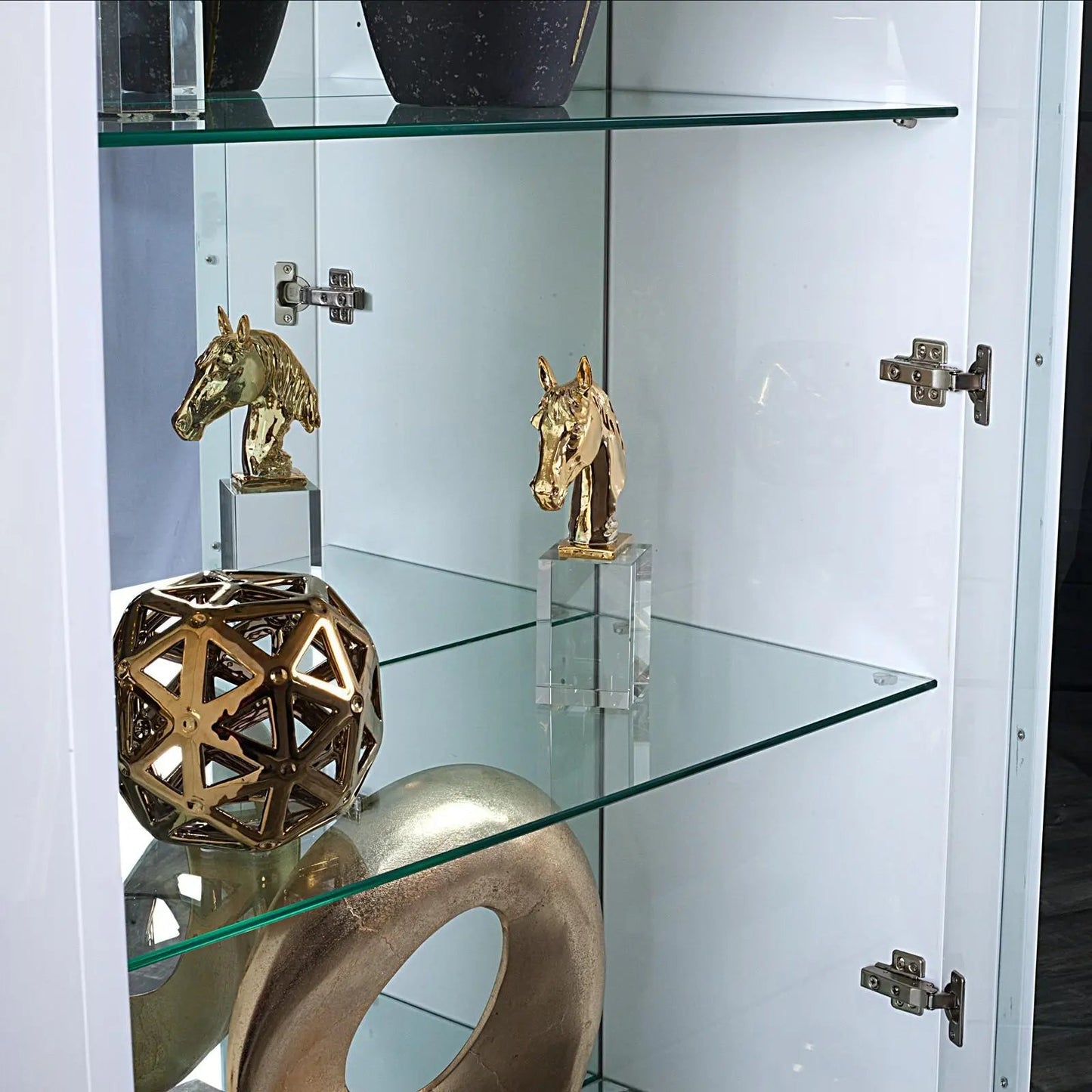 Lozano Lacquered Curio in White