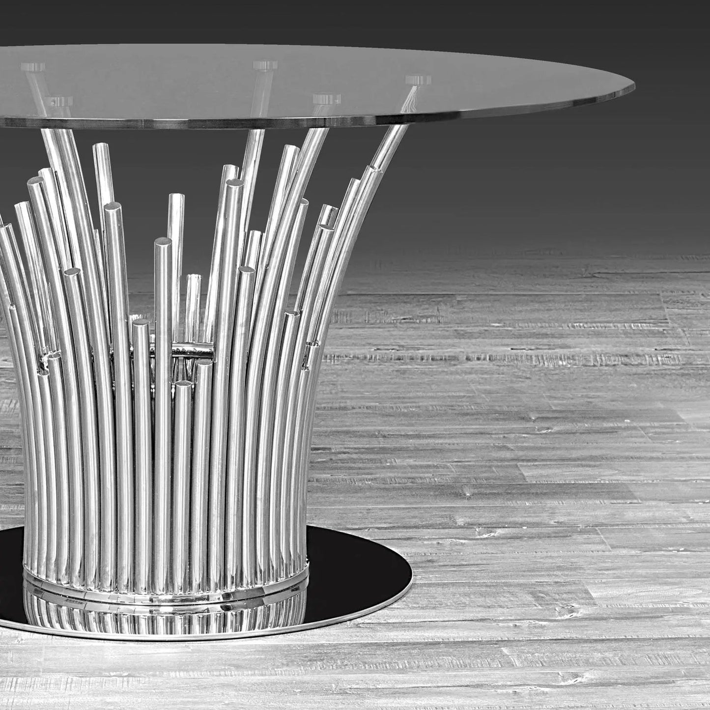 Mauris Round Modern Dining Table