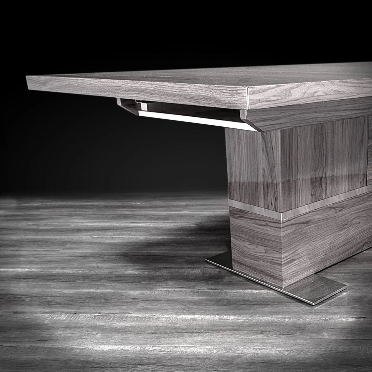 Monaco Premium Lacquered Dining Table